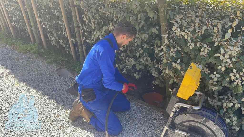Werkwijze riool ontstoppen in Almelo